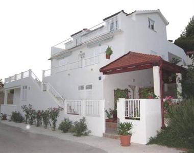 Apartments Velo Lago