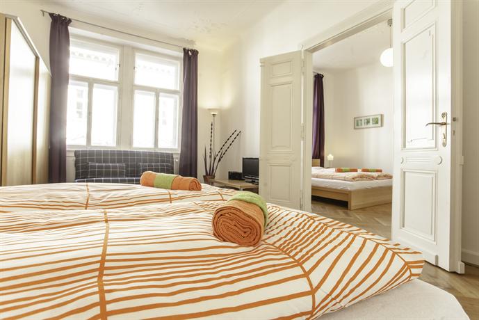 3 Bedroom Apartment Charles - Prague Old Town