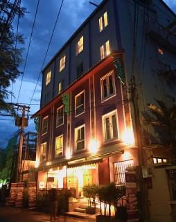 Sawasdee Hotel @ Sukhumvit Soi 8