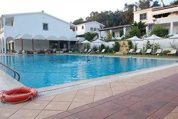 Paradise Inn Liapades