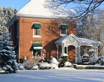 Country Doll House Bed & Breakfast