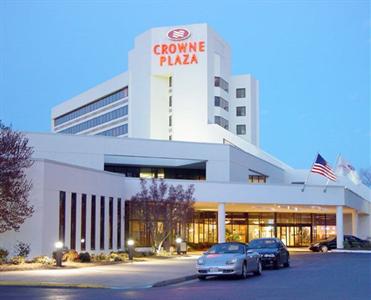 Crowne Plaza Hotel Virginia Beach-Norfolk