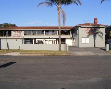 Reef Motor Inn