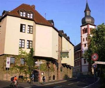 Gruner Baum Hotel Wurzburg