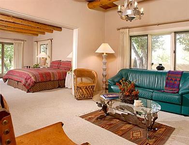 Taos Country Inn