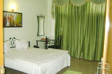 Saral Residency Guest House