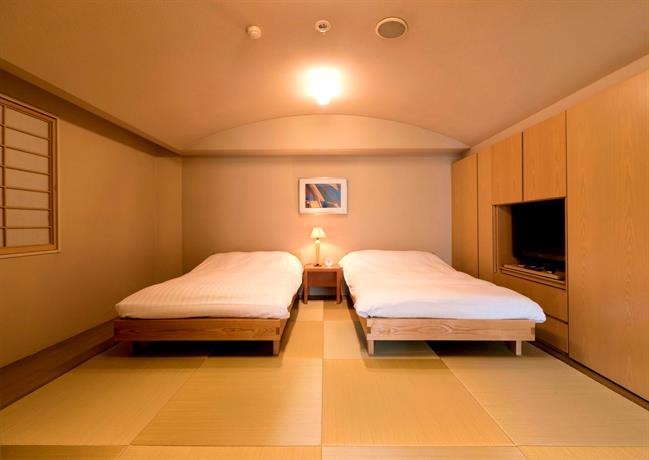 Osaka Guesthouse Nest