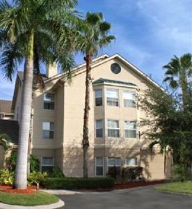 Homewood Suites by Hilton Ft Myers at Bell Tower