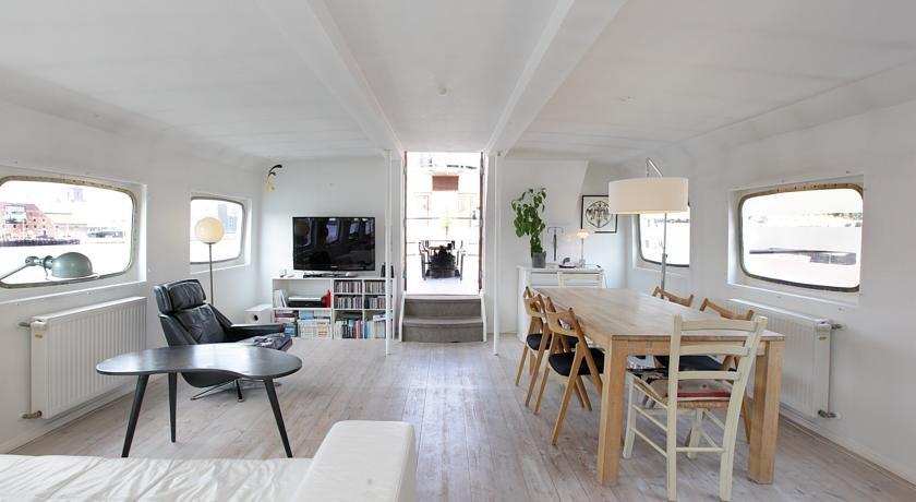 Copenhagen Houseboat