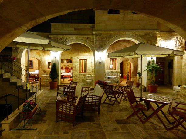 Courtyard Cave Hotel