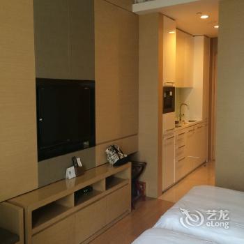 She & He Pazhou Poly Apartment