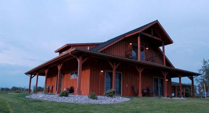 Gallatin River Lodge