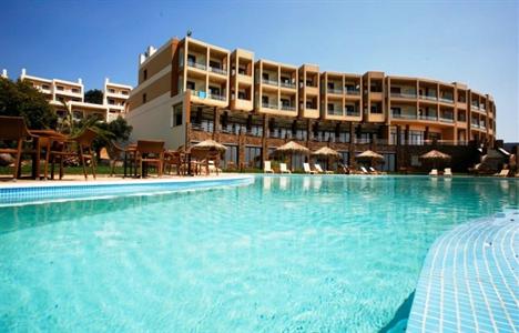 Evia Hotel & Suites