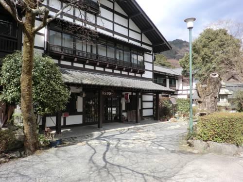 Yasekamaburo Onsen Furusato