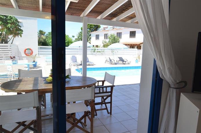 Sea Breeze Villas