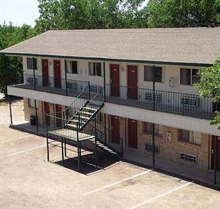 Glen Rose Inn & Suites