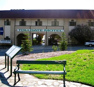 Tollgate Motel