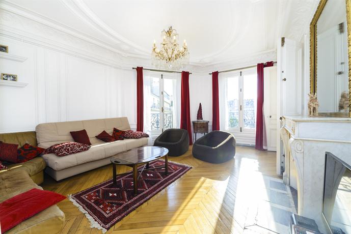 Spacious 95m2 family flat in the 10th arr