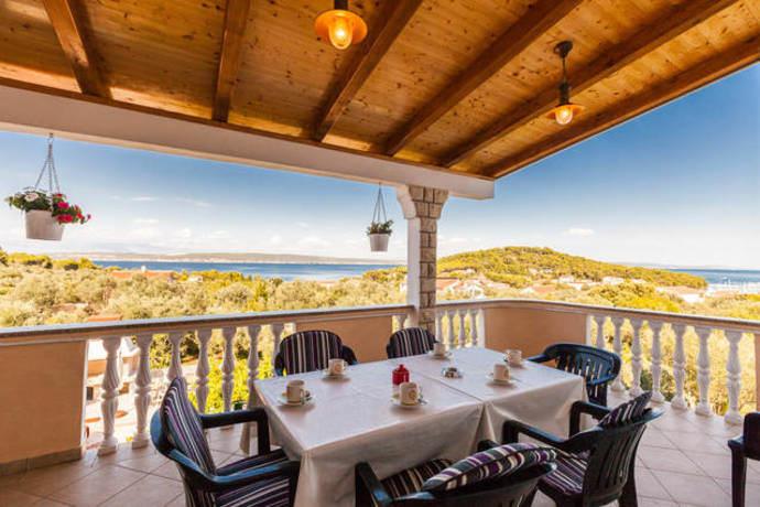 Homestay in Kukljica near Zdrelac Bridge