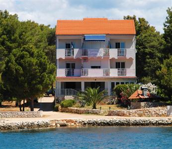 Gorgonia Apartment