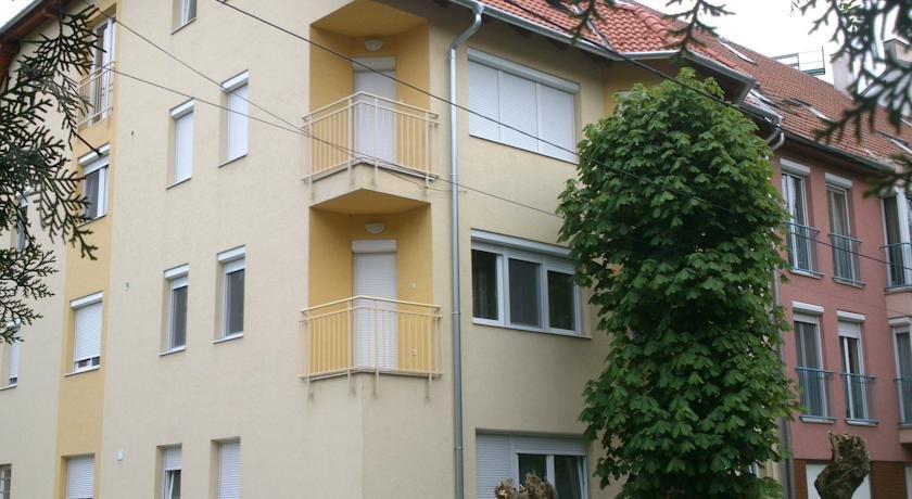 Rona Apartman