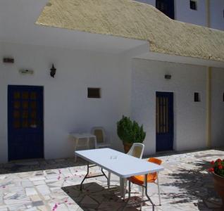 Antonios Hotel Apartments