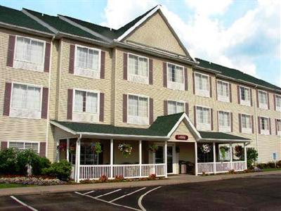 Coshocton Village Inn & Suites