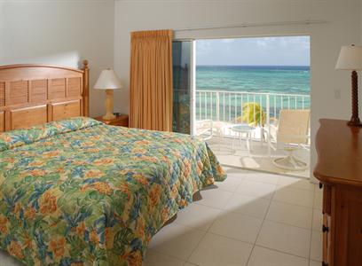 Castaways Cayman Beach Resort