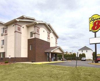 Super 8 Motel New Castle