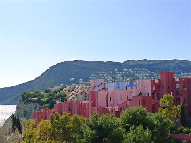 Interhome - Muralla Roja