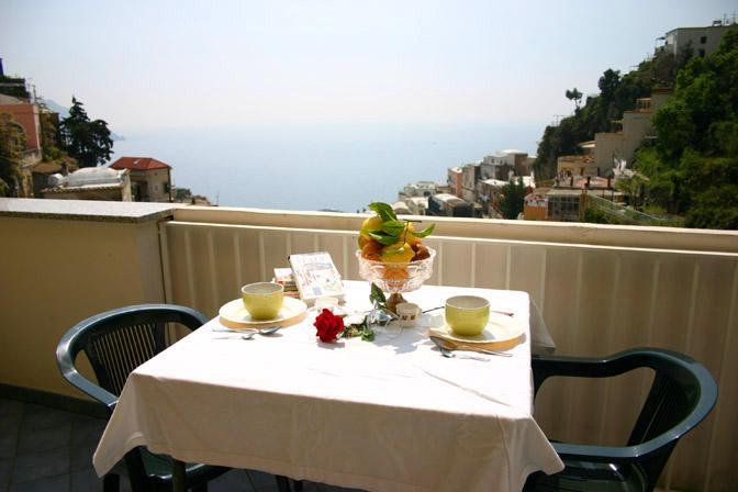 Cinzia Apartment Ndeg 7 With Sea View