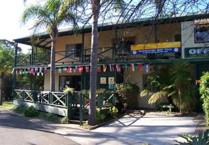 Shady Willows Holiday Park & Batemans Bay YHA