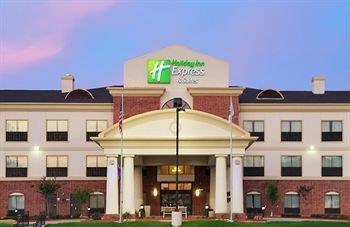 Holiday Inn Express Hotel & Suites Sealy Rogers