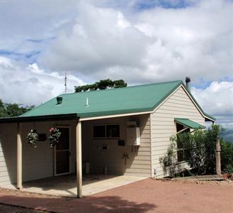 Curramore Country Cabins