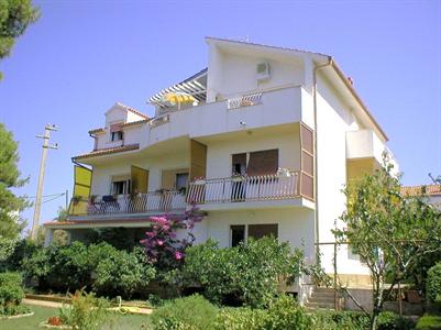 Villa Park Brodarica