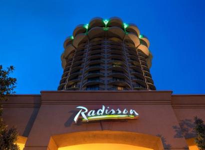 Radisson Hotel Cincinnati Riverfront