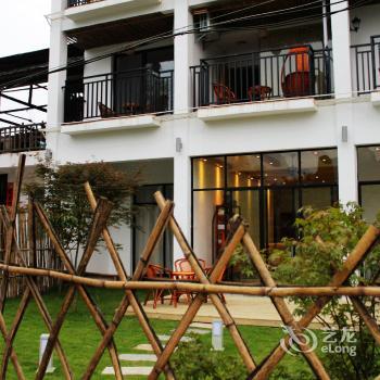 Yangshuo Meet Homey Resort