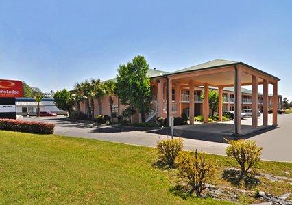 Econo Lodge Inn& Suites Albany