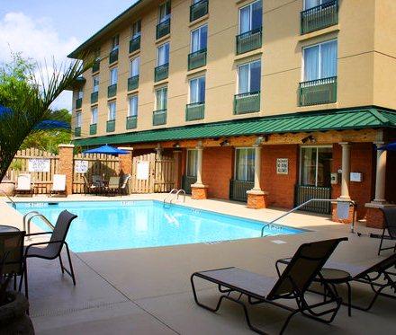 Holiday Inn Express & Suites Bluffton @ Hilton Head Area