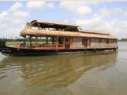 Queen Elizabeth Houseboats Kochi