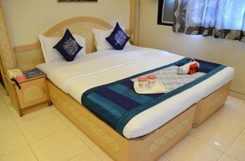 OYO Rooms Sambhaji Garden JM Road