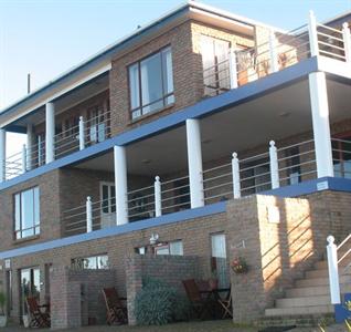 Amzee Bokmakierie Guest House Mossel Bay