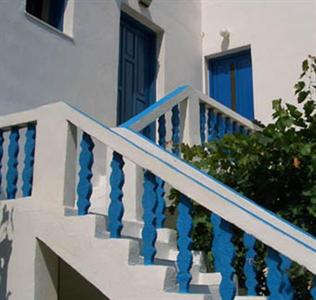 Akrogiali Apartments