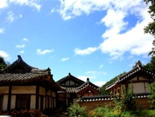 Sujoldang Hanok Guesthouse