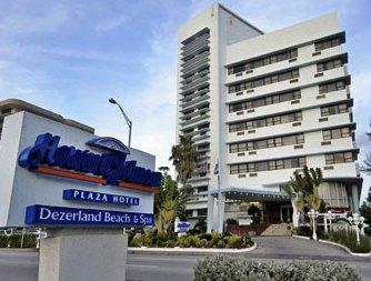 Howard Johnson Plaza Hotel Dezerland Beach & Spa