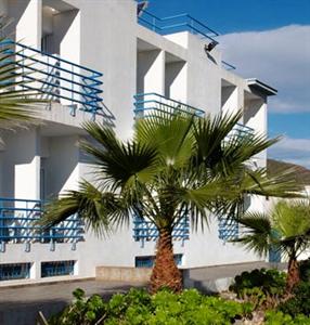 Hostal El Puerto Genoves