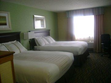 Fireside Inn and Suites Devils Lake