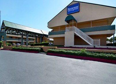 Rodeway Inn & Suites Fiesta Park