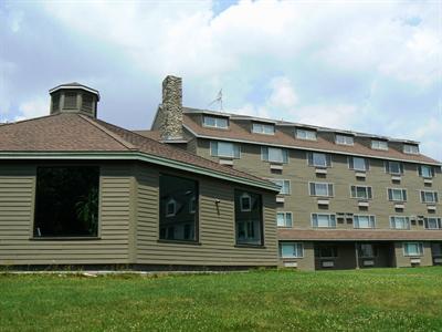 Snowy Owl Inn and Resort