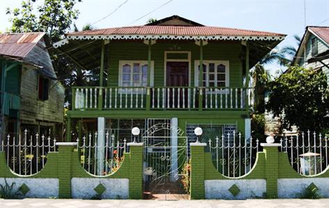 Spanish by the River - Boquete